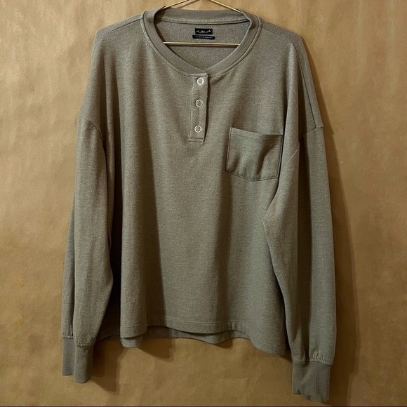 UO | Out From Under Jimmy Oversized Thermal Top Fleece Snap Button Henley Size M - Picture 1 of 10